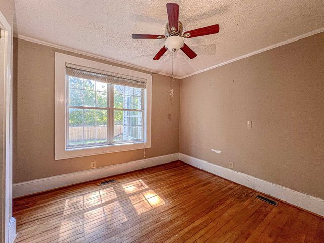 2203 4th Ave., Conway, SC 29527