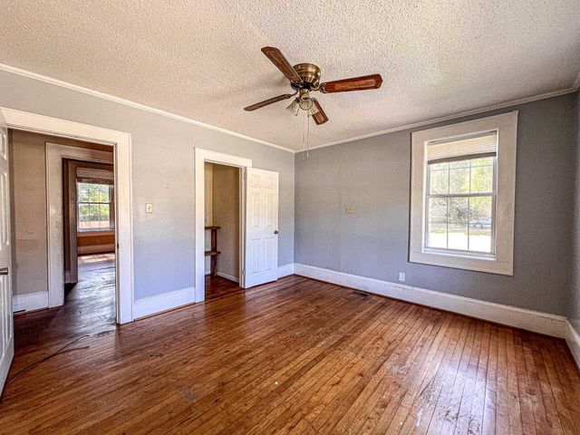 2203 4th Ave., Conway, SC 29527
