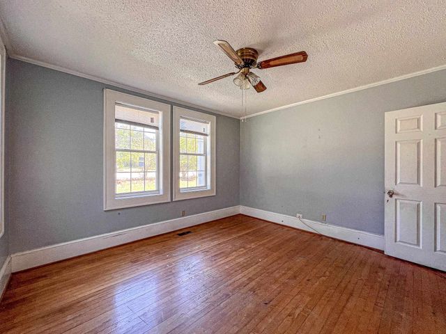 2203 4th Ave., Conway, SC 29527
