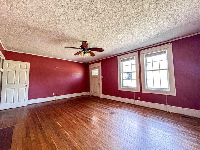 2203 4th Ave., Conway, SC 29527