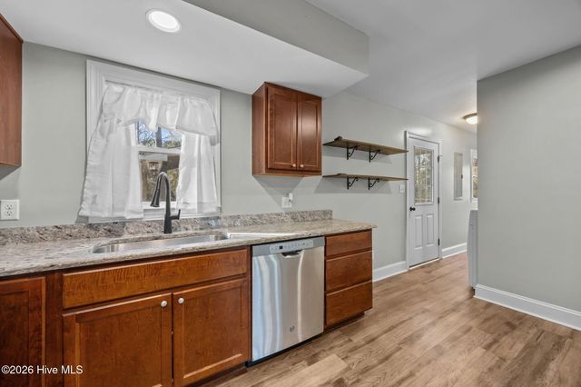 9925 Nc Highway 53 E, Burgaw, NC 28425