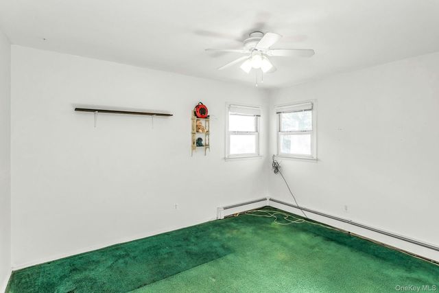 133 Baker Court, Island Park, NY 11558