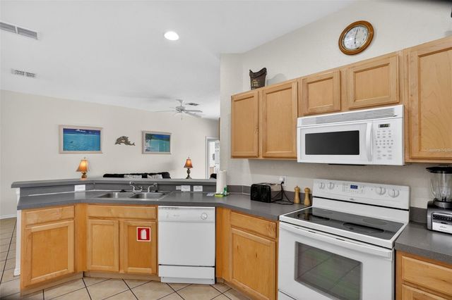 16801 LAZY BREEZE LOOP, Clermont, FL 34714