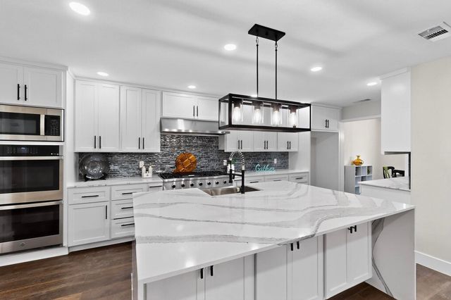 10132 Medlock Drive, Dallas, TX 75218