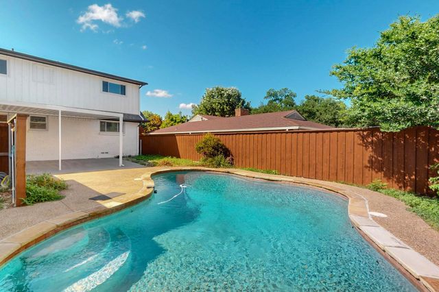 10132 Medlock Drive, Dallas, TX 75218