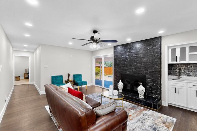 10132 Medlock Drive, Dallas, TX 75218