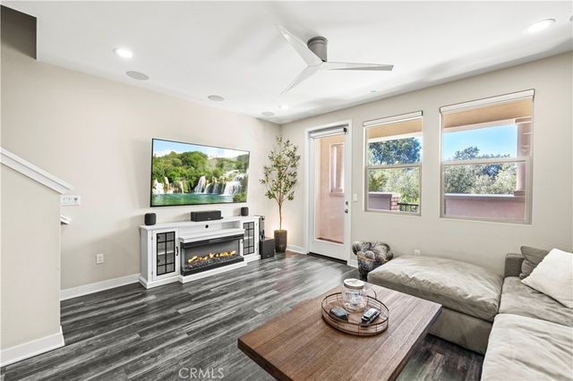 83 Jensen Court, Thousand Oaks, CA 91360