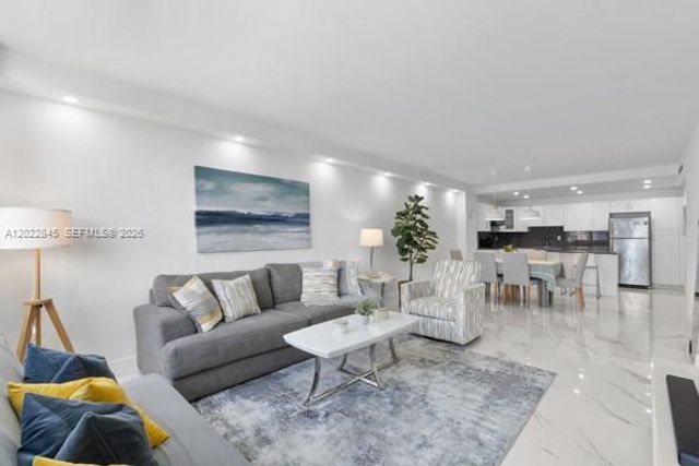 19390 Collins Ave 817, Sunny Isles Beach, FL 33160