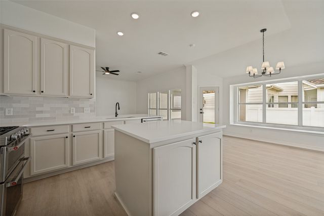 1128 Cotton Exchange Drive, Savannah, TX 76227