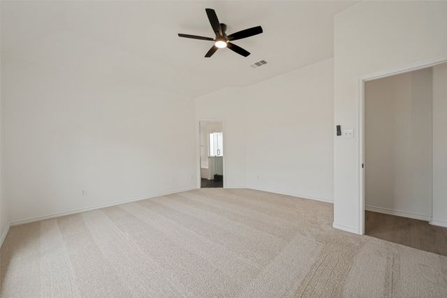 1128 Cotton Exchange Drive, Savannah, TX 76227