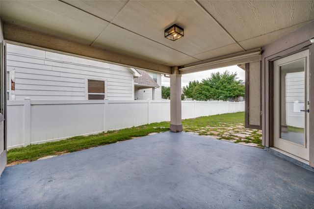 1128 Cotton Exchange Drive, Savannah, TX 76227