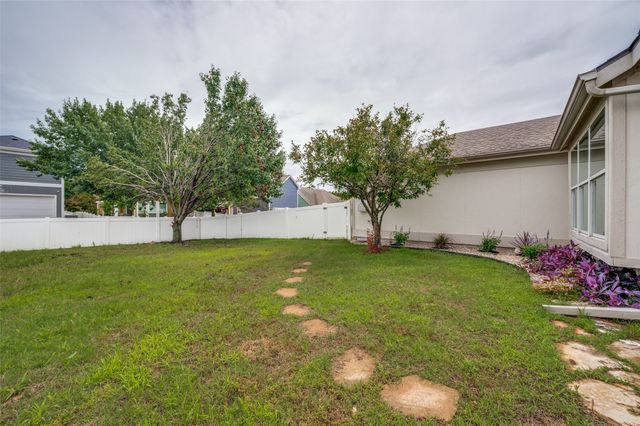 1128 Cotton Exchange Drive, Savannah, TX 76227