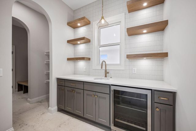 10226 Peony N, Maple Grove, MN 55311