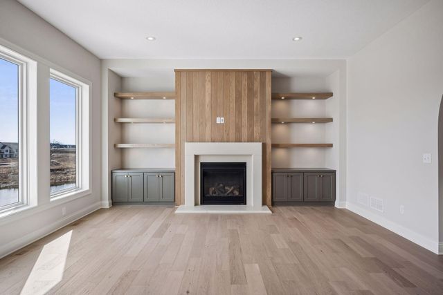 10226 Peony N, Maple Grove, MN 55311