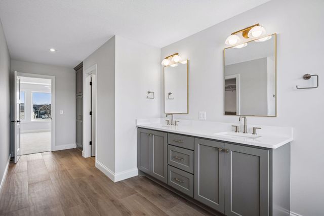 10226 Peony N, Maple Grove, MN 55311