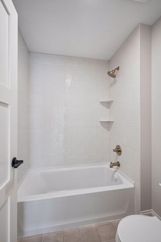 10226 Peony N, Maple Grove, MN 55311