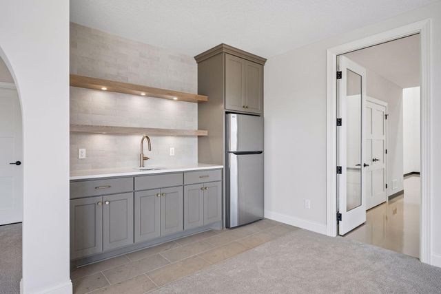 10226 Peony N, Maple Grove, MN 55311