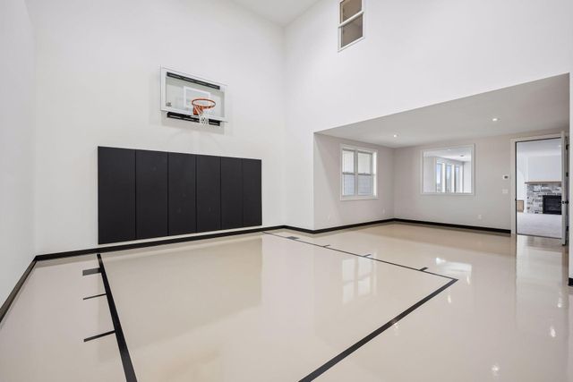 10226 Peony N, Maple Grove, MN 55311