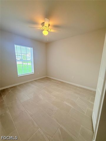 620 SE 7th ST, Cape Coral, FL 33990