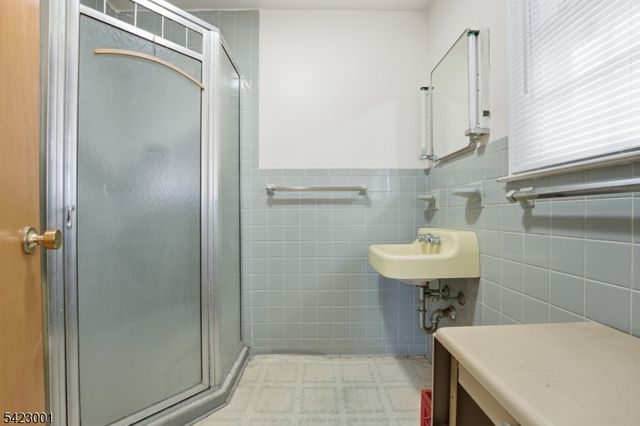 46 Shawnee Trl, Sparta Twp., NJ 07871