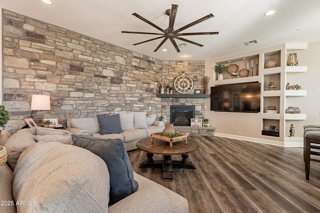 9127 E LYNWOOD Street, Mesa, AZ 85207