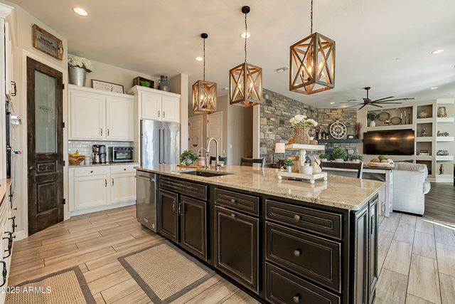 9127 E LYNWOOD Street, Mesa, AZ 85207