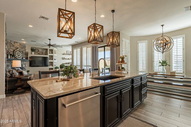 9127 E LYNWOOD Street, Mesa, AZ 85207