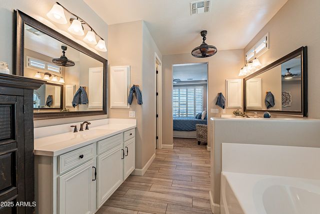 9127 E LYNWOOD Street, Mesa, AZ 85207