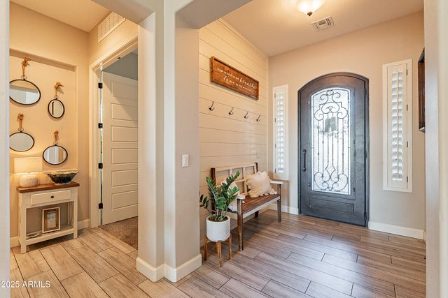 9127 E LYNWOOD Street, Mesa, AZ 85207