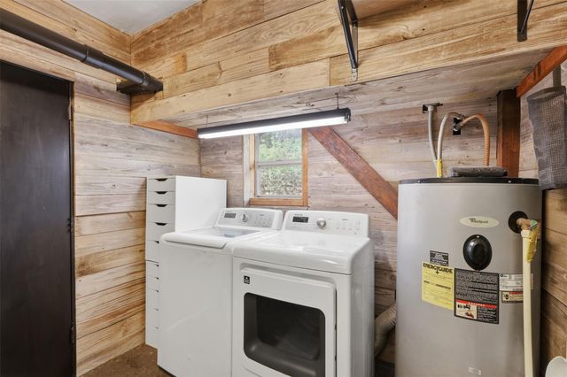 221 Oak Road, Clear Lake Shores, TX 77565