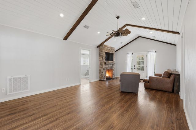 221 Oak Road, Clear Lake Shores, TX 77565