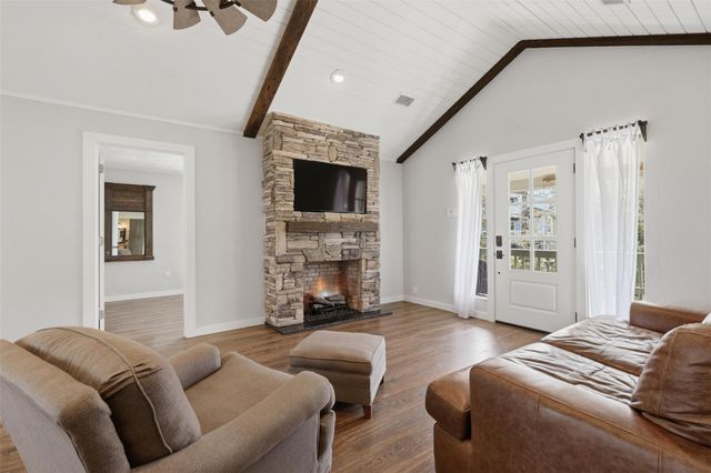 221 Oak Road, Clear Lake Shores, TX 77565