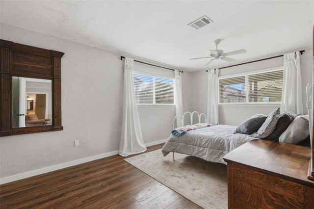 221 Oak Road, Clear Lake Shores, TX 77565