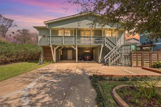221 Oak Road, Clear Lake Shores, TX 77565