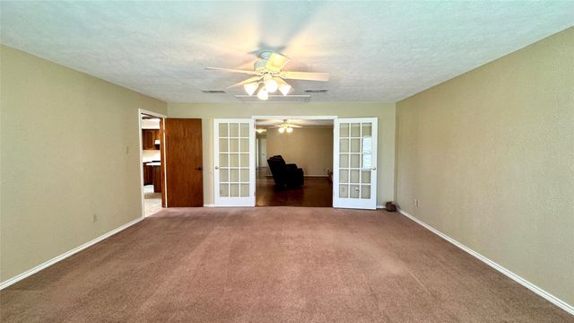 2050 Griffith Avenue, Terrell, TX 75160
