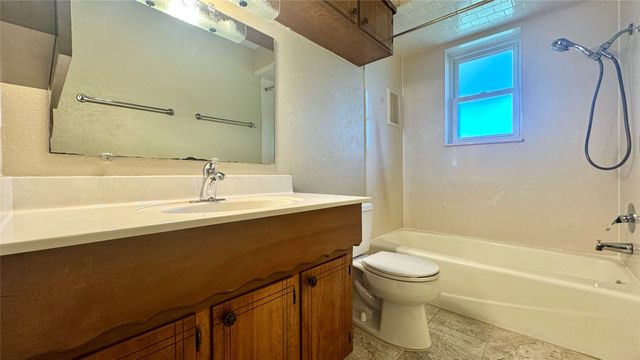 2050 Griffith Avenue, Terrell, TX 75160
