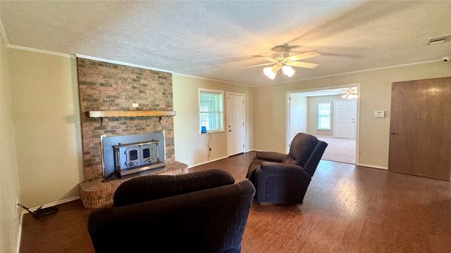 2050 Griffith Avenue, Terrell, TX 75160