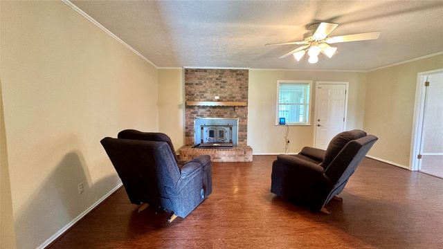 2050 Griffith Avenue, Terrell, TX 75160