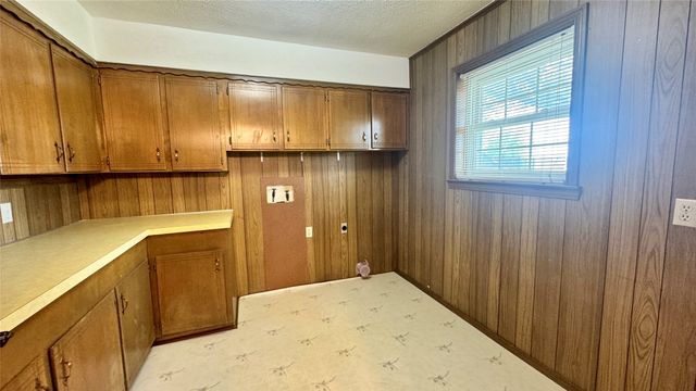 2050 Griffith Avenue, Terrell, TX 75160