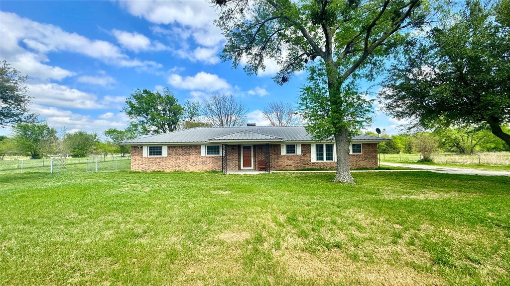 2050 Griffith Avenue, Terrell, TX 75160