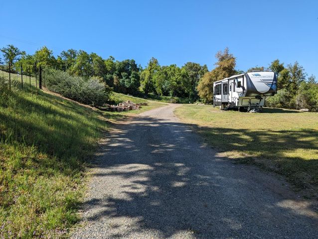 51410 Wildmint Lane, Yokuts Valley, CA 93675