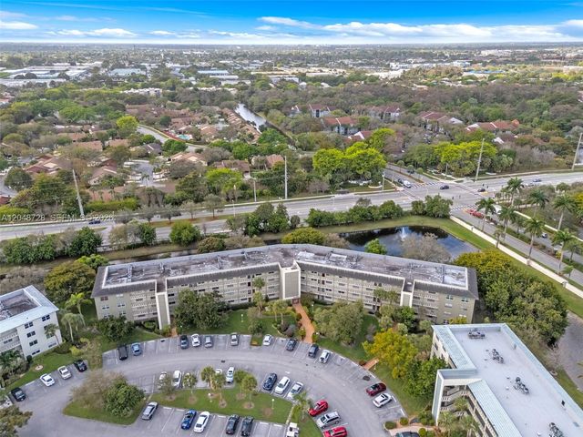 2502 Antigua Terrace J3, Coconut Creek, FL 33066