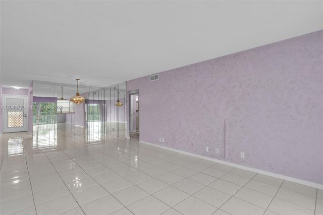 2502 Antigua Terrace J3, Coconut Creek, FL 33066