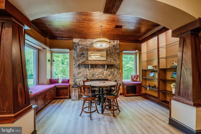 12820 DUNVEGAN DR, Clifton, VA 20124