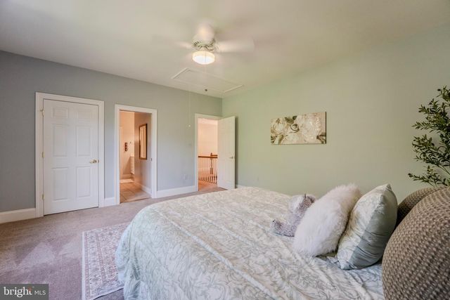 12820 DUNVEGAN DR, Clifton, VA 20124