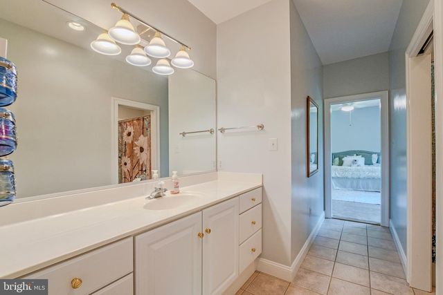 12820 DUNVEGAN DR, Clifton, VA 20124