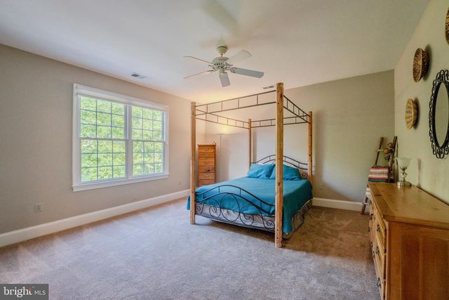 12820 DUNVEGAN DR, Clifton, VA 20124