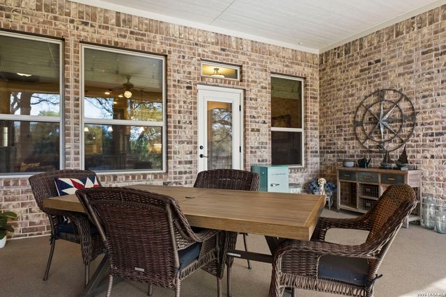 30210 Setterfeld, Fair Oaks Ranch, TX 78015