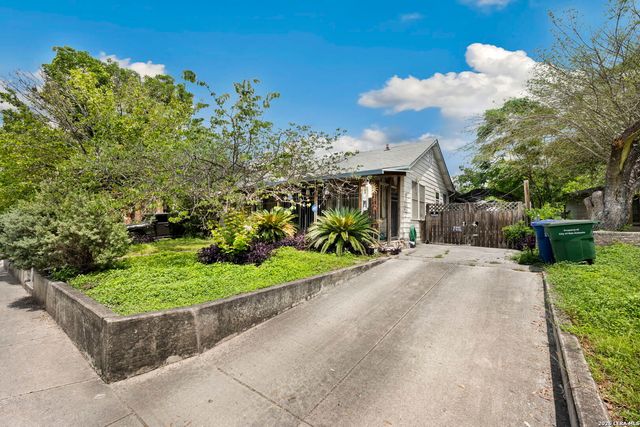 1927 W WOODLAWN AVE, San Antonio, TX 78201