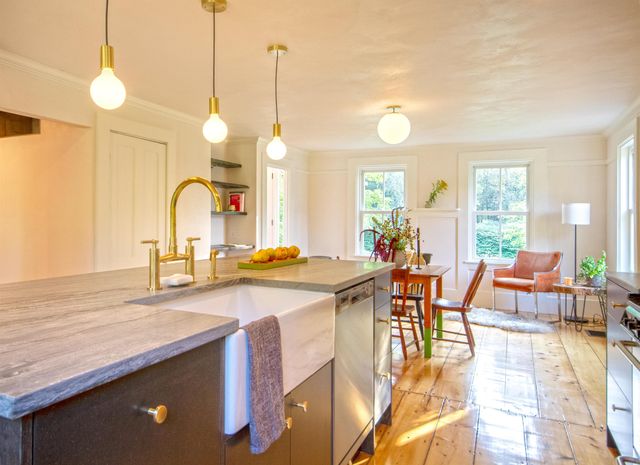 204 West River Road, Lincoln, VT 05443